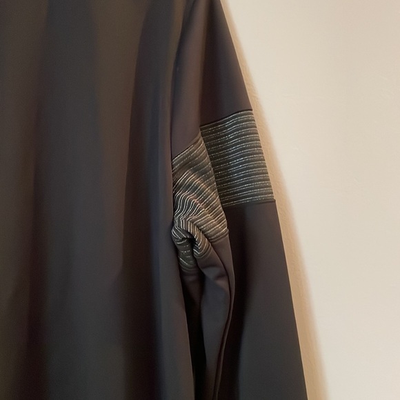 ALFANI Mens Full Zip Jacket SZ L Black with Sparkly/Diamond Like Middle Area - Picture 8 of 9